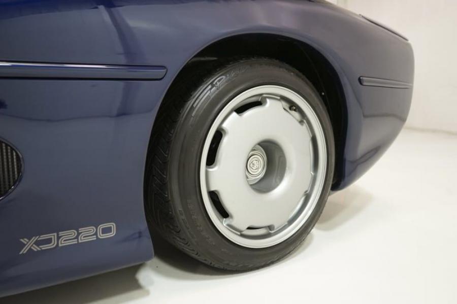 Колеса Jaguar XJ220 1994 года  (фото 25 из 55)